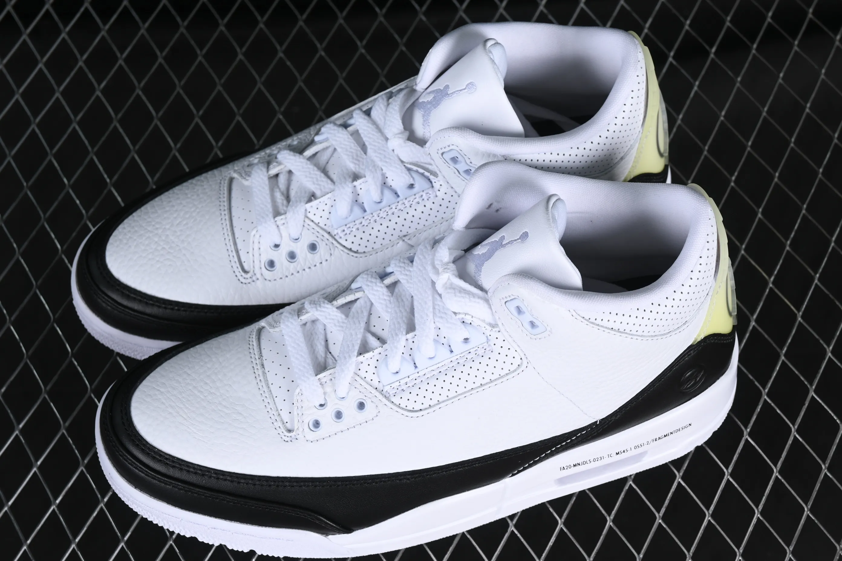 All categories Air Jordan Jordan series basketball shoes Air Jordan 3 Fragment Design x Air Jordan 3 AJ3 Joe 3 heel oxidized version Hiroshi Fujiwara co-branded DA3595-100